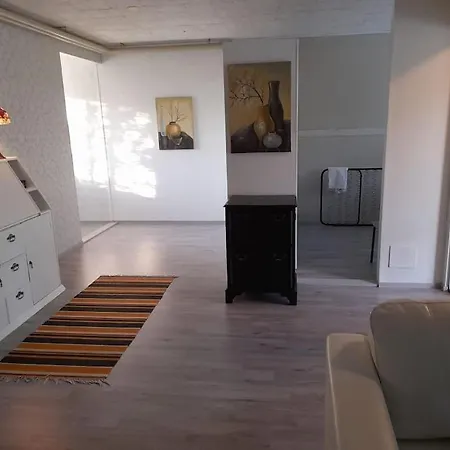Noin 55m2 Perusvarustein. Knivsund