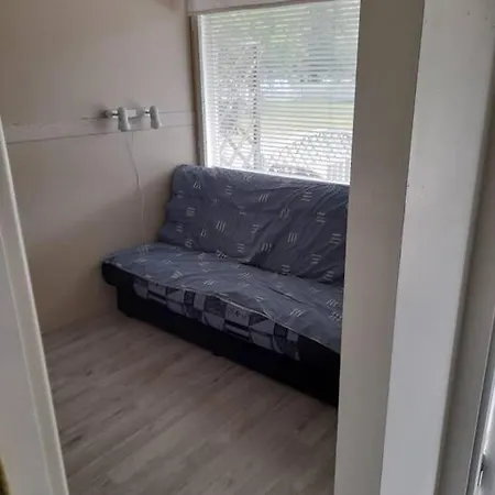 Noin 55m2 Perusvarustein. Knivsund