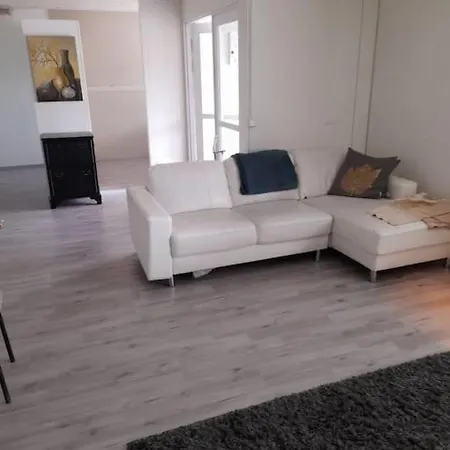 شقة Noin 55m2 Perusvarustein. *