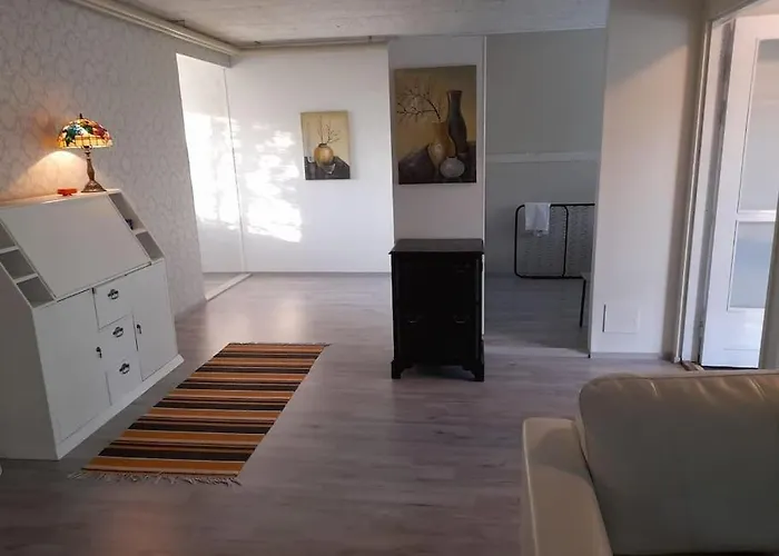 Noin 55m2 Perusvarustein. Knivsund