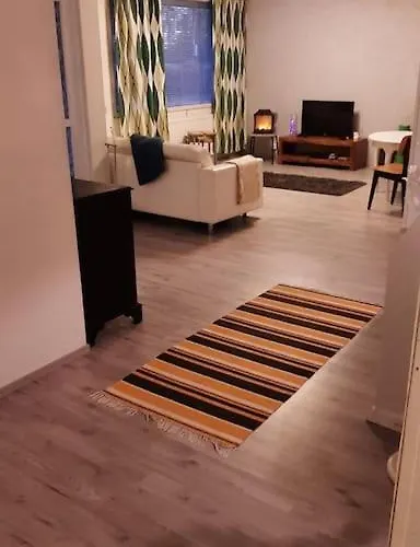 Noin 55m2 Perusvarustein. Knivsund